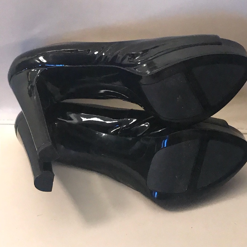 Nine West patent leather heals